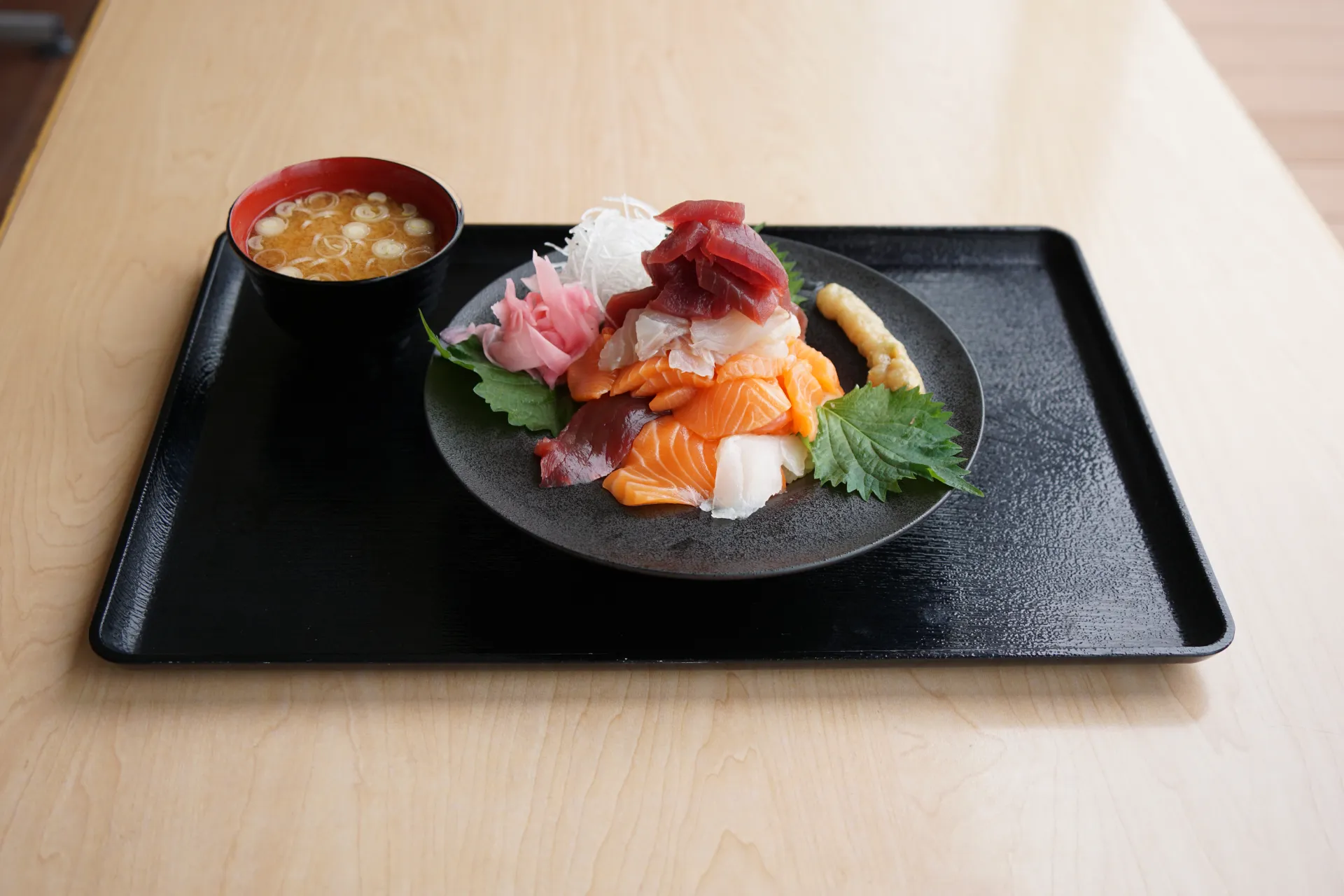 わんぱく海鮮丼